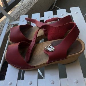 Sodermalm Saunter Red Clog Sandals